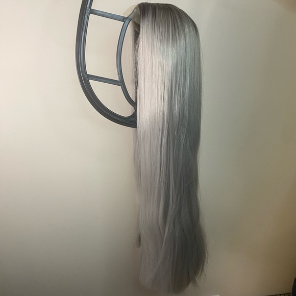 INH Stormi Wig - Picture 16 of 16